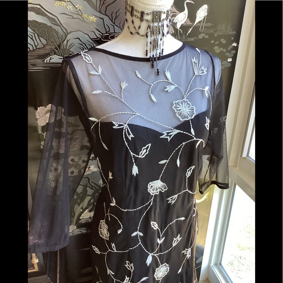 It Has Pockets! E Shakti Custom Gown. B14 - Picture 16 of 16